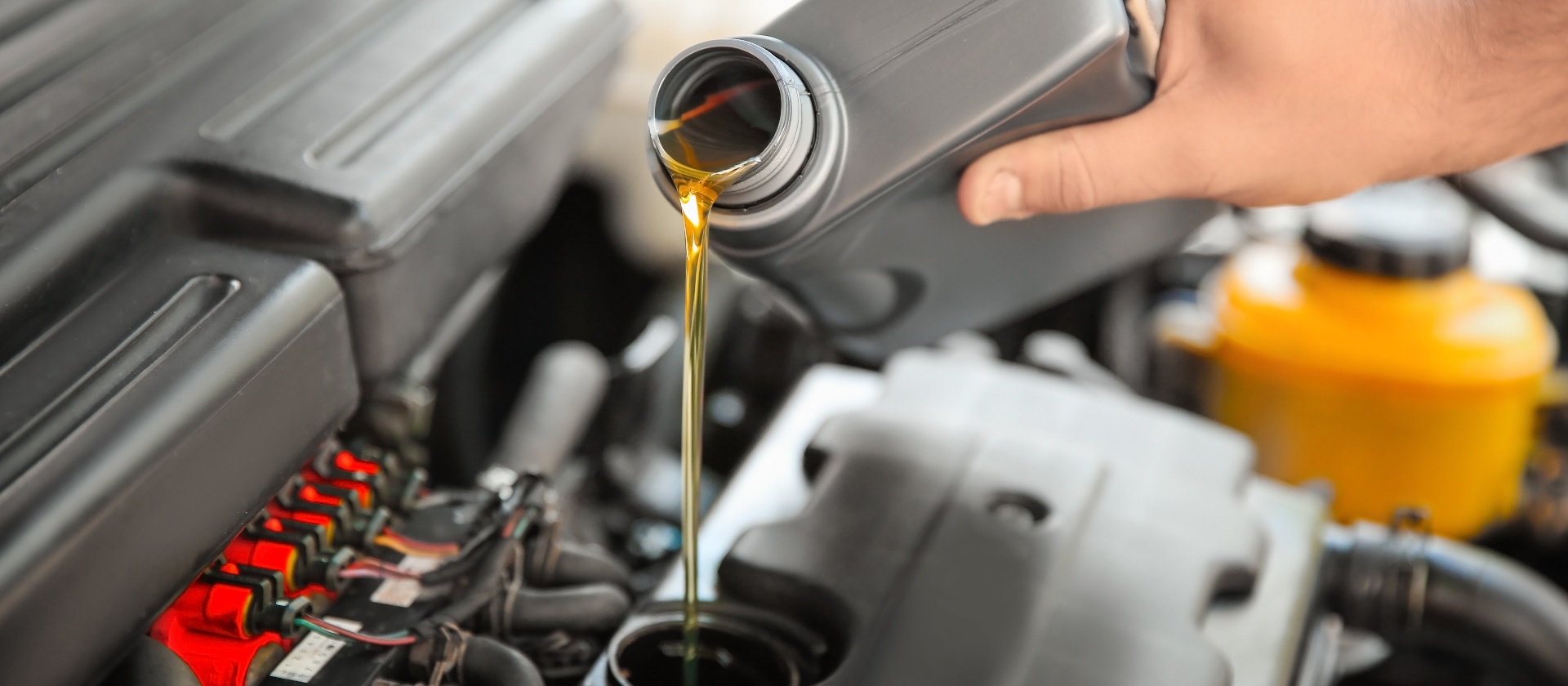 Поменять мотор. Engine Oil. Масляный сервис Форд. Oil for car. Car engine Oil.